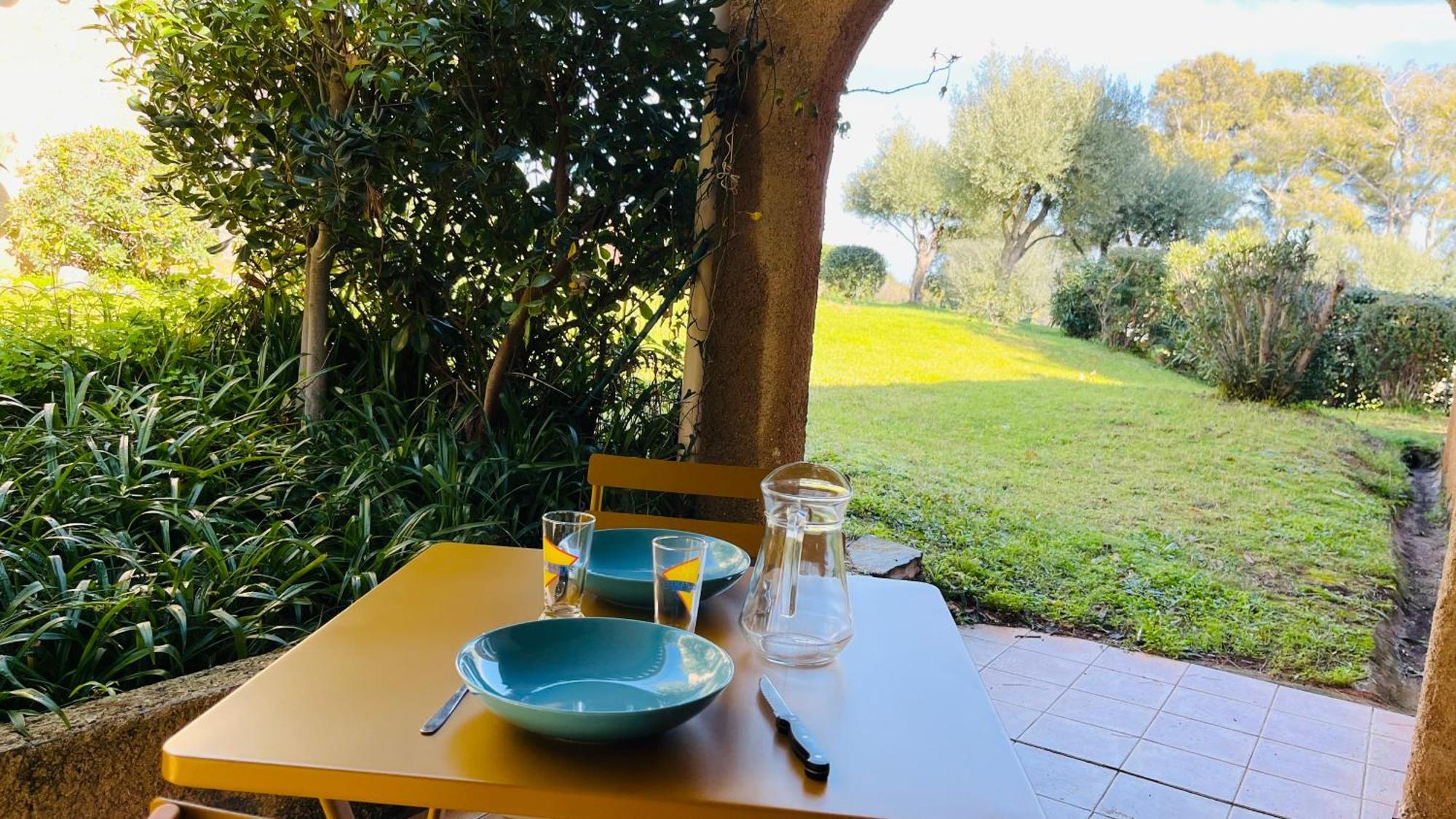 Apartment Cocody 6 *